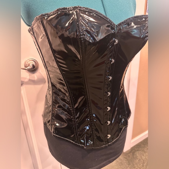 PVC Overbust Corset, size XXL, NWT - Picture 4 of 4